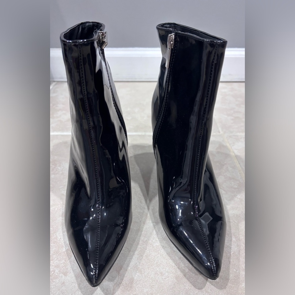 BAMBOO Shiny Black Ankle Booties